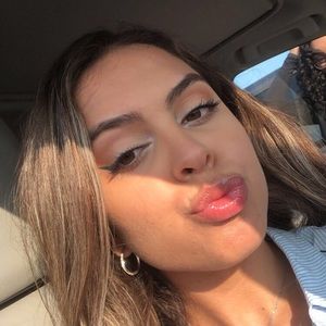 Meet your Posher, Elisandra